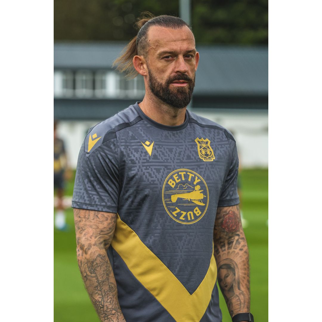 Goku Training Shirt (Gold)