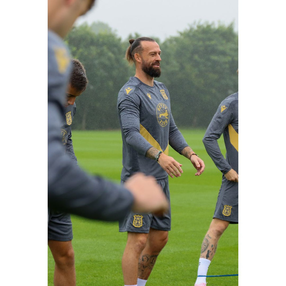 Yamcha Long-Sleeve Training Shirt (Gold)