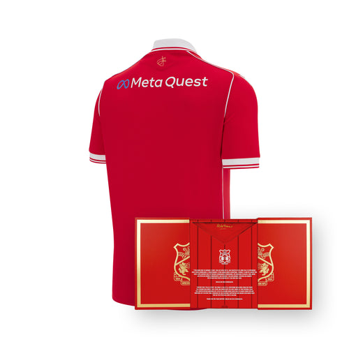 Red shirt with 'Meta Quest' branding and a matching box on a white background